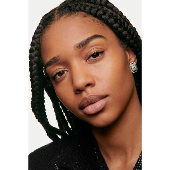 Chanel Ultra Le Teint Foundation Flawless Longwear 30ml / 1oz BR32 or BD91 NEW - Picture 5 of 10